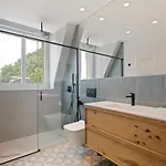 Апартаменти Miramar Attic By Feelfreerentals *